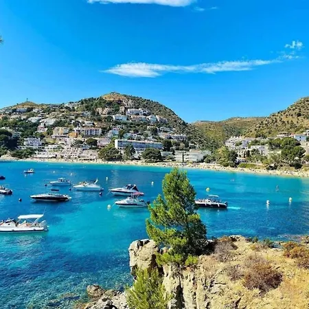 Apartament In Near Sea *